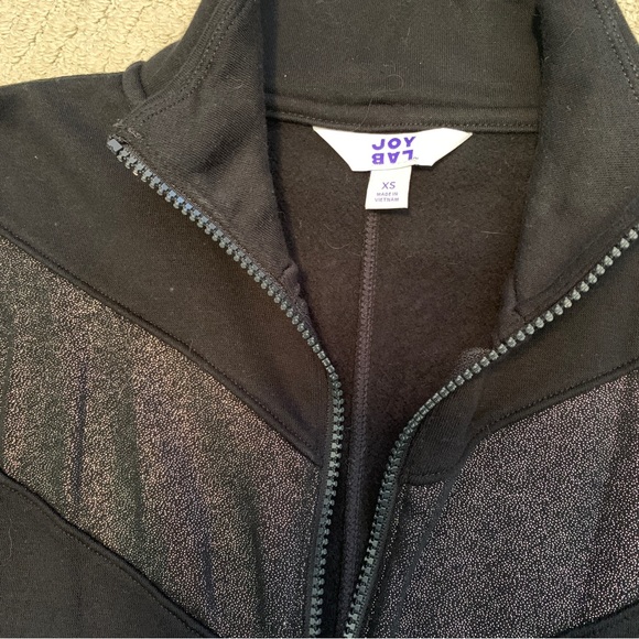 Sweatshirt - Like New - Picture 2 of 3